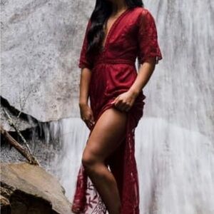 Beautiful dress wore once for a photo shoot size small